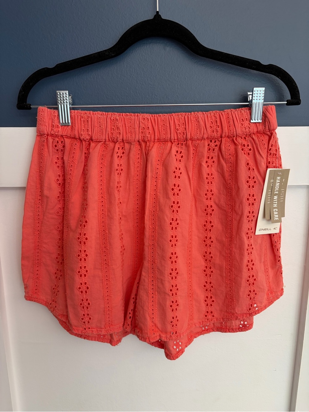 O'Neill Women’s Pam Cotton Eyelet Cover-up Shorts Coral Size Small NWT